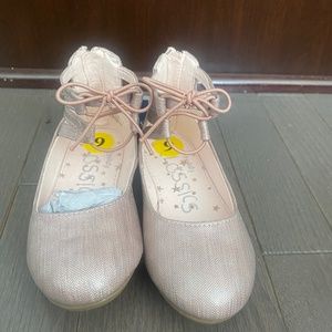 Brand New Girls Ballet Shoes Size 9